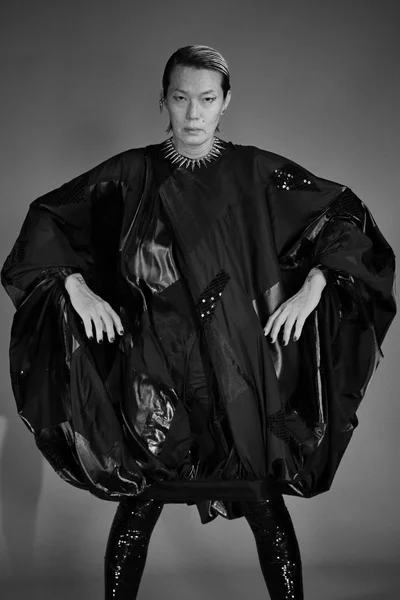 Look 8